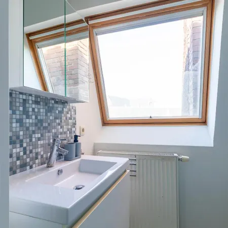 Bright, Spacious & Perfectly Located In The Heart Of Appartement *