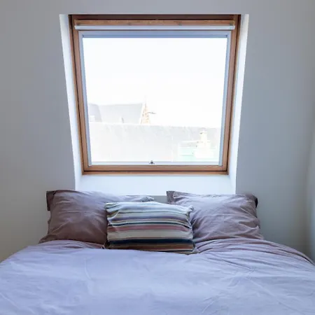 Bright, Spacious & Perfectly Located In The Heart Of Appartement Gand