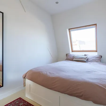 Bright, Spacious & Perfectly Located In The Heart Of Appartement Gand